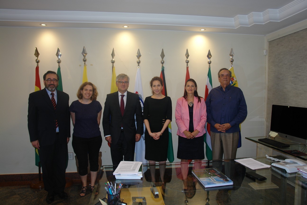 Embaixador da União Européia no Brasil reúne-se com Secretário-Geral da OTCA
