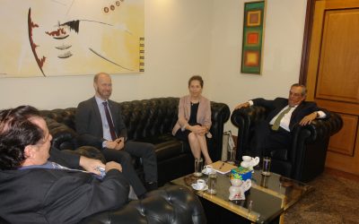 Alexandra Moreira se reúne com a embaixadora finlandesa no Brasil