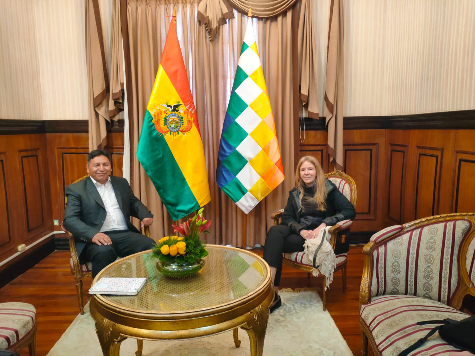 A Diretora Executiva da OTCA se reúne com altos funcionários do governo boliviano