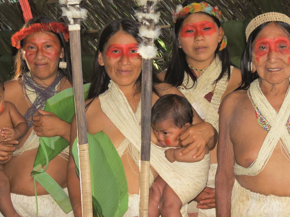 Waorani Women. Foto: Yasuni Waorani, licenciada como CC BY-NC-SA 2.0.